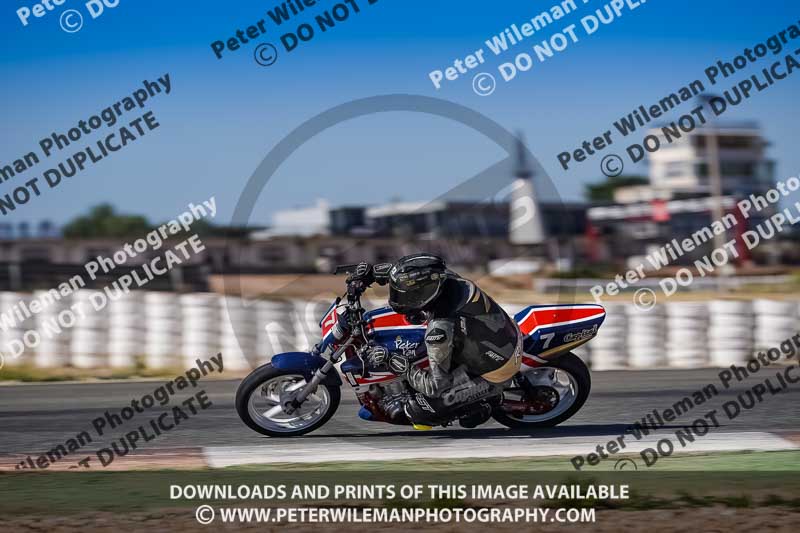 cadwell no limits trackday;cadwell park;cadwell park photographs;cadwell trackday photographs;enduro digital images;event digital images;eventdigitalimages;no limits trackdays;peter wileman photography;racing digital images;trackday digital images;trackday photos